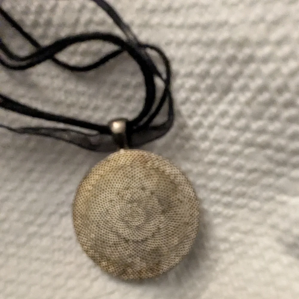 Cat Pendant Necklace - Picture 8 of 9